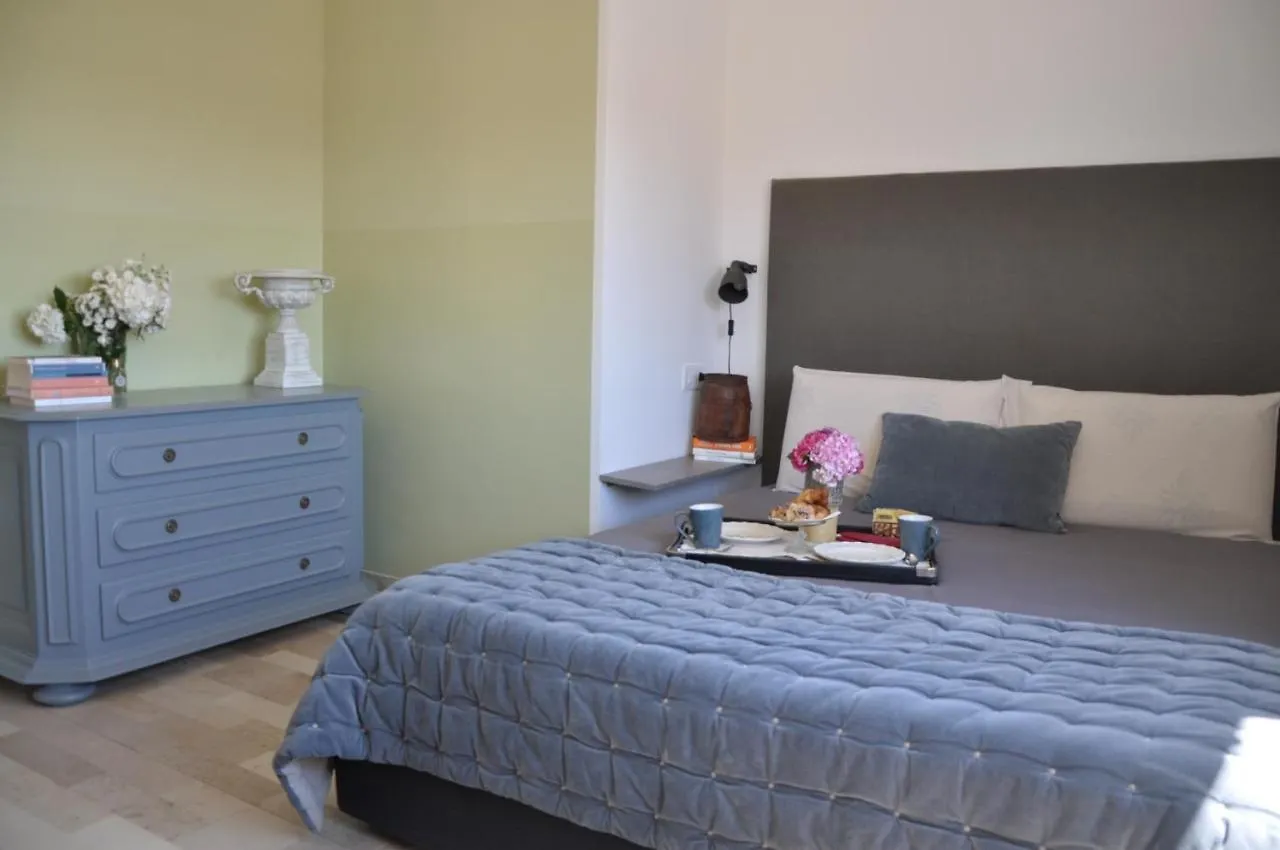 The Flat Via Roma 45 contacts