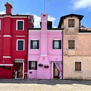 Pink Paradise , Burano Italy
